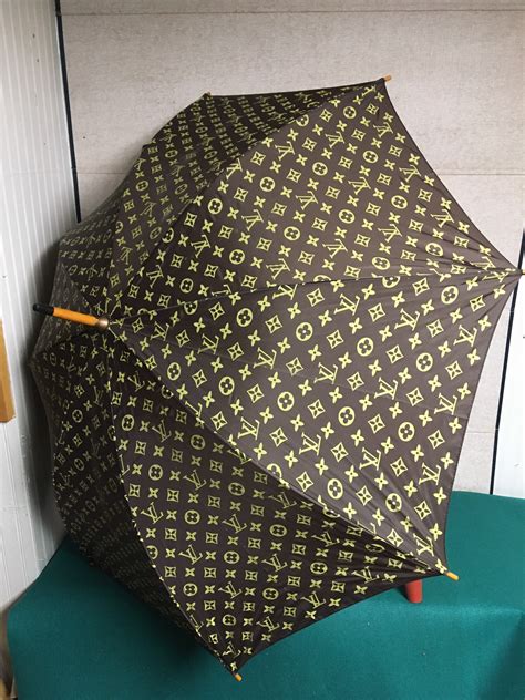 louis vuitton umbrella price.